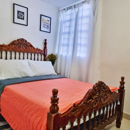 Hostal - Dona Elva A 15 Min Del Aeropuerto 里奥内格罗 外观 照片