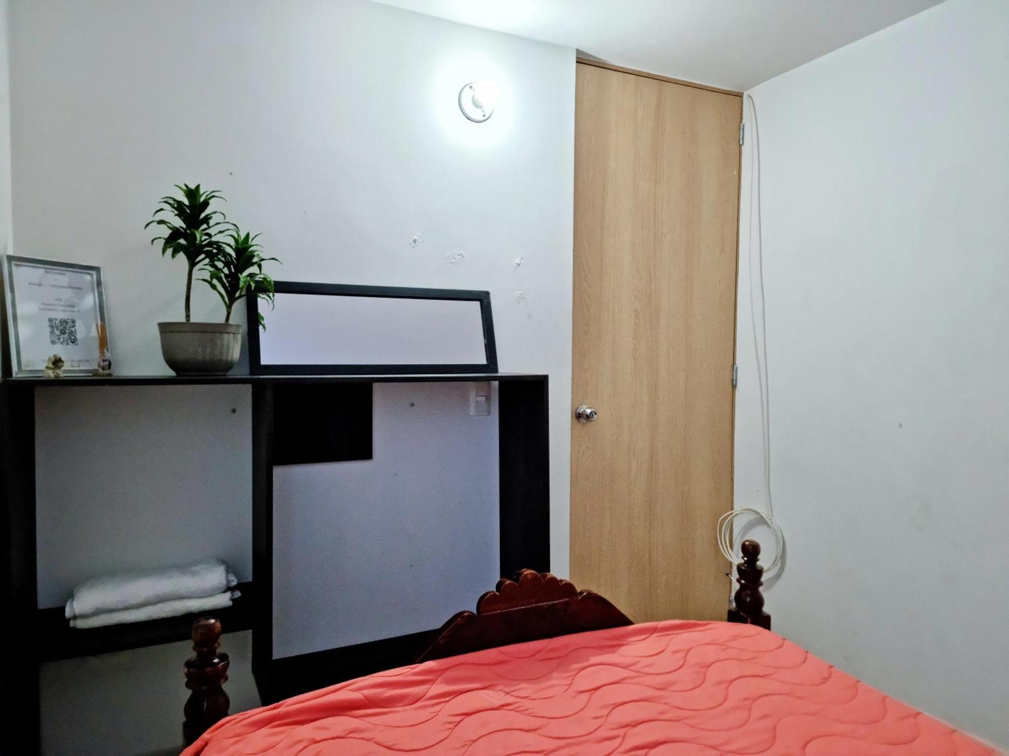 Hostal - Dona Elva A 15 Min Del Aeropuerto 里奥内格罗 外观 照片